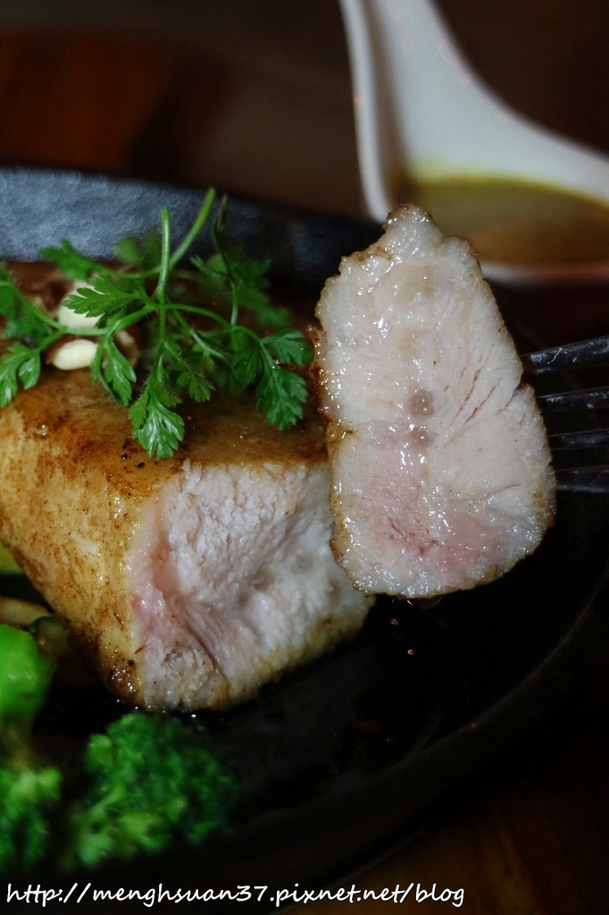 20180427_180427_0048