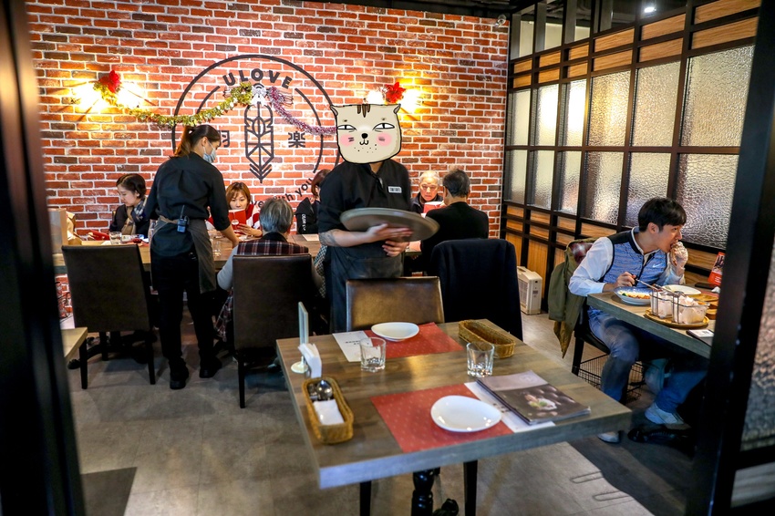 Ulove羽樂歐陸創意料理,台北,台北必吃美食,台北有包廂的餐廳,台北歐式排餐,台北約會餐酒館,小巨蛋餐廳,小巨蛋餐廳推薦,羽樂,羽樂林依晨,羽樂歐陸創意料理交通,羽樂歐陸創意料理商業午餐,羽樂歐陸創意料理老闆,羽樂歐陸菜單,羽樂訂位 @陳小可的吃喝玩樂