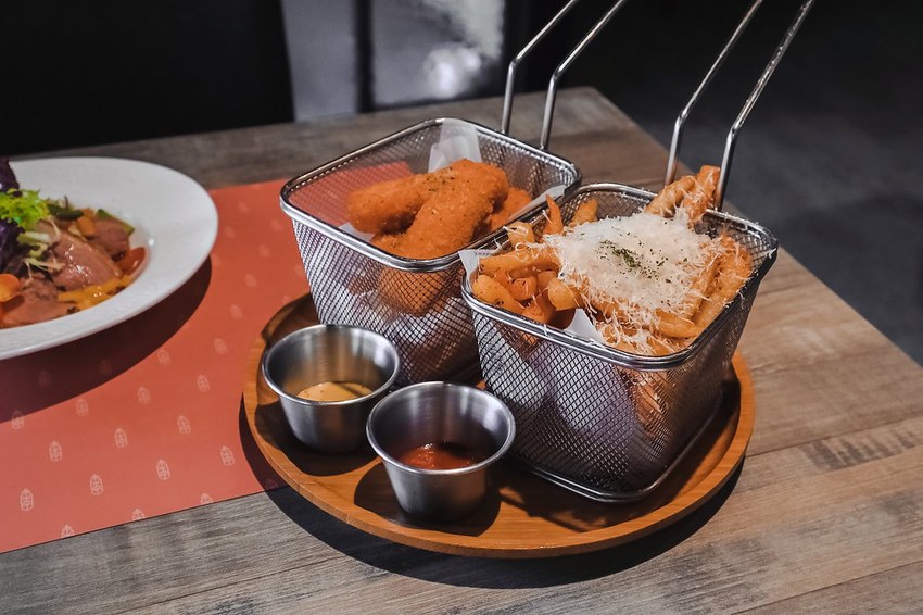 2020-04-29-23-08-22-121