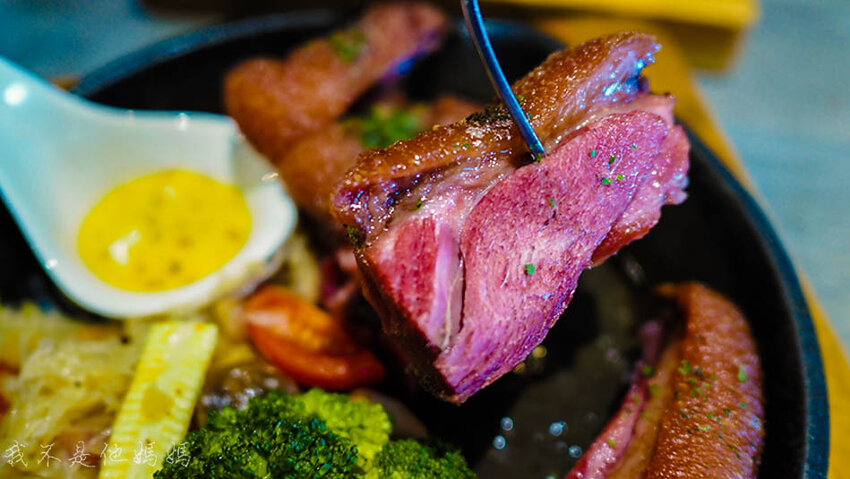 小巨蛋美食,南京東路美食,小巨蛋餐廳 包廂,小巨蛋異國料理,南京東路餐廳 包廂,松山區異國料理,松山區聚餐 包廂,松山區商業午餐,小巨蛋商業午餐