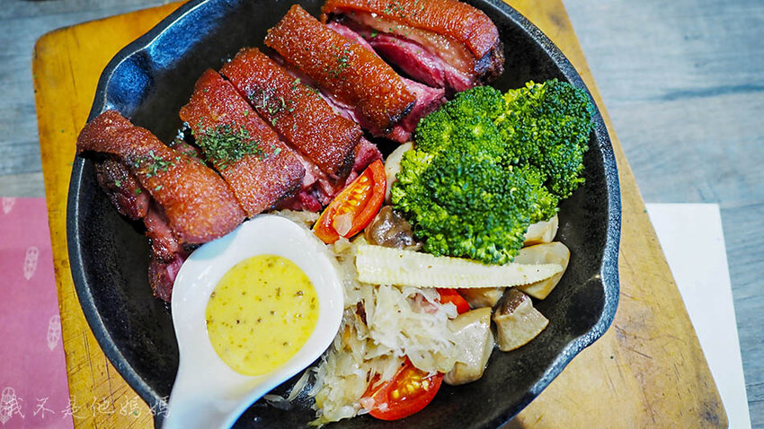 松山區義大利麵,小巨蛋義大利麵,南京東路義大利麵,藝人餐廳,林依晨弟弟餐廳,松山區創意料理,小巨蛋創意料理,羽樂包廂,羽樂歐陸創意料理生日