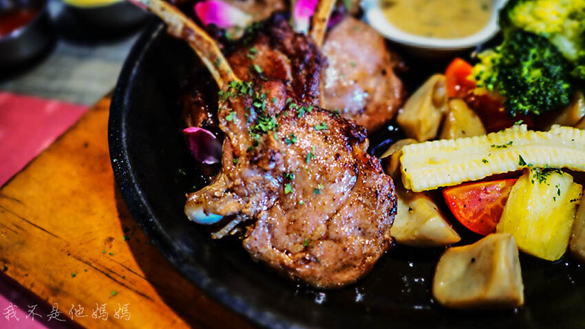 羽樂雙人套餐,小巨蛋美食,松山區美食,南京東路約會餐廳,羽 樂 歐陸創意料理 交通,ULOVE 羽 樂 歐陸創意料理 fb,羽 樂 慶生