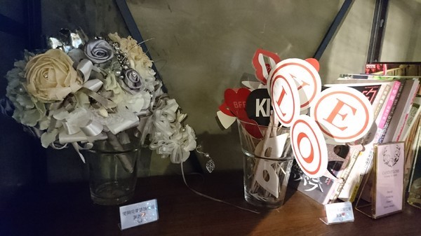 CandyFloss Flower&Caf'e 棉花糖花藝·甜點·下午茶:高雄~CandyFloss Flower&Caf'e 棉花糖花藝·甜點·下午茶~超好拍旋轉木馬、花藝裝飾~夢幻系餐廳~適合情侶約會的好地方~