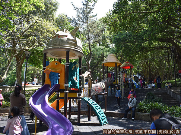 虎頭山公園18-靠近三聖路側的遊戲區.JPG