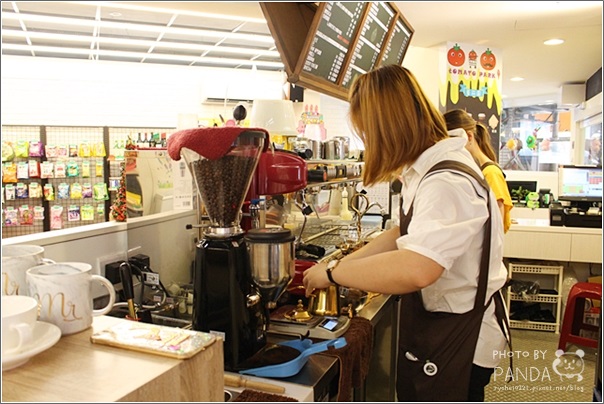 番茄園 (12) 番茄園 (12)