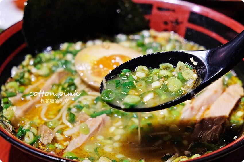 台中拉麵推薦|吃拉麵九宮格小菜免費送,限量超大蛤蠣拉麵必點! 台中拉麵推薦|吃拉麵九宮格小菜免費送,限量超大蛤蠣拉麵必點!