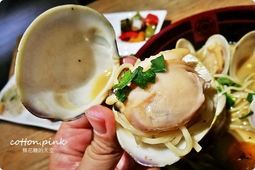 台中拉麵推薦|吃拉麵九宮格小菜免費送,限量超大蛤蠣拉麵必點! 台中拉麵推薦|吃拉麵九宮格小菜免費送,限量超大蛤蠣拉麵必點!