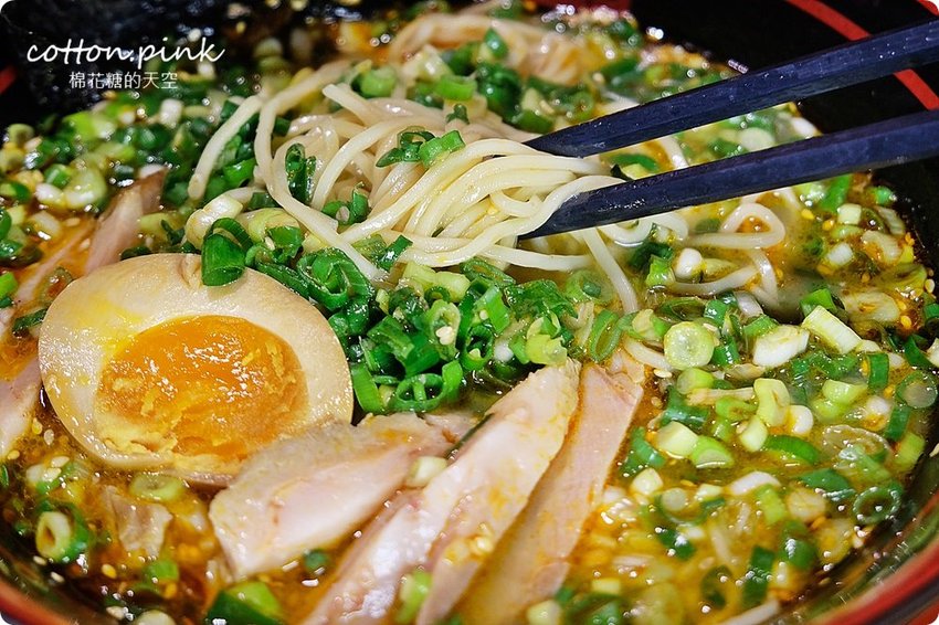 台中拉麵推薦|吃拉麵九宮格小菜免費送,限量超大蛤蠣拉麵必點! 台中拉麵推薦|吃拉麵九宮格小菜免費送,限量超大蛤蠣拉麵必點!