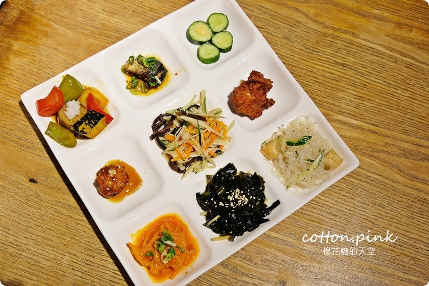 台中拉麵推薦|吃拉麵九宮格小菜免費送,限量超大蛤蠣拉麵必點! 台中拉麵推薦|吃拉麵九宮格小菜免費送,限量超大蛤蠣拉麵必點!