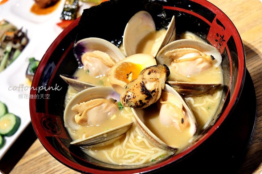 台中拉麵推薦|吃拉麵九宮格小菜免費送,限量超大蛤蠣拉麵必點! 台中拉麵推薦|吃拉麵九宮格小菜免費送,限量超大蛤蠣拉麵必點!