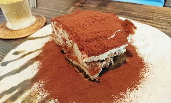 37849346_1976933742338305_3425952093255499776_n