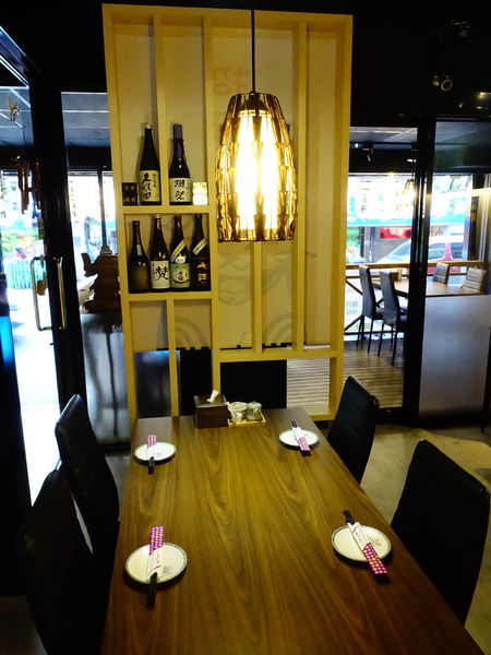 有意思居酒食堂：【捷運美食】有意思居酒食堂 日式創意料理道道充滿驚喜 適合周末小酌微醺的深夜食堂 東區宵夜推薦！