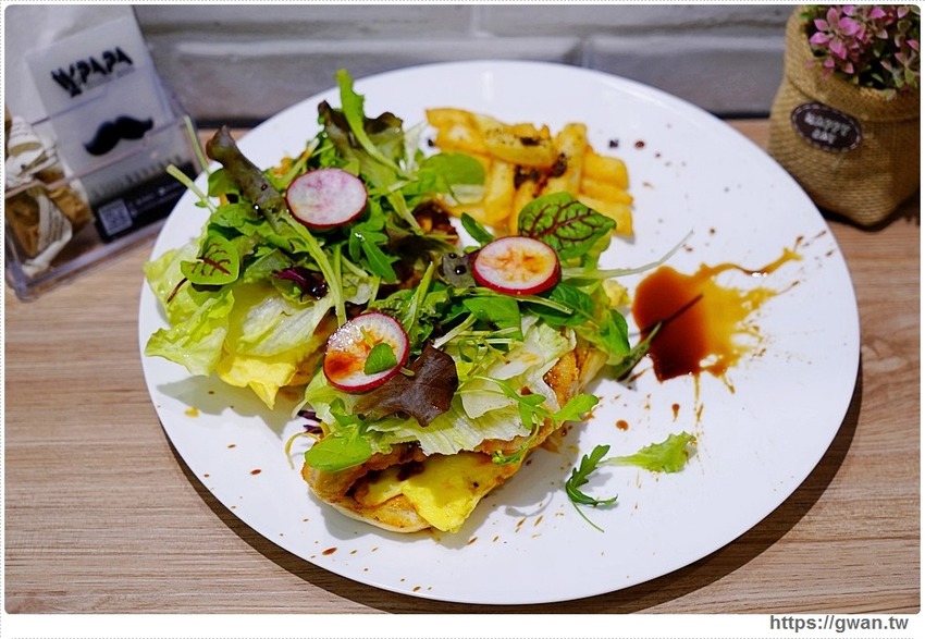 車庫改造的浪漫餐館,開幕一個月在地人才知道,用餐還送香檳!