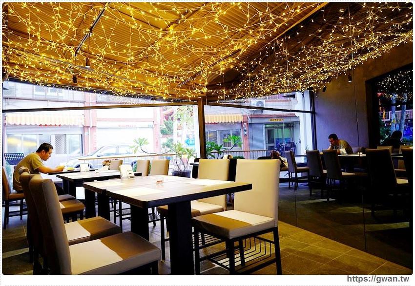 車庫改造的浪漫餐館,開幕一個月在地人才知道,用餐還送香檳!