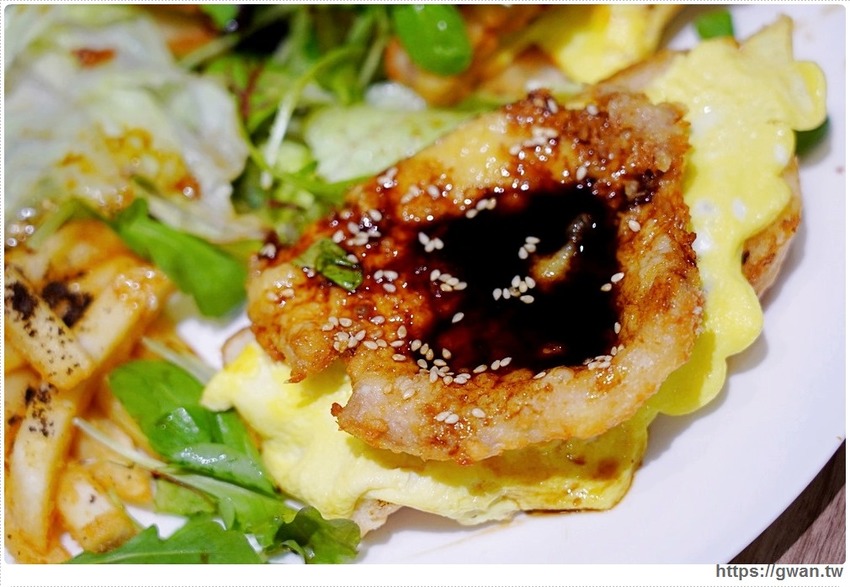 車庫改造的浪漫餐館,開幕一個月在地人才知道,用餐還送香檳!