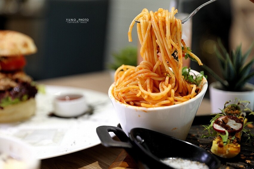 網囋「在地最強早午餐」人潮爆滿沒訂位吃不到 前夏慕尼主廚特色鐵板早午餐|WPAPA Teppanyaki Brunch 鐵板