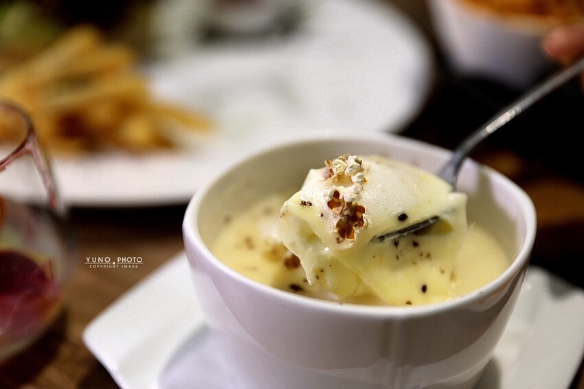 網囋「在地最強早午餐」人潮爆滿沒訂位吃不到 前夏慕尼主廚特色鐵板早午餐|WPAPA Teppanyaki Brunch 鐵板