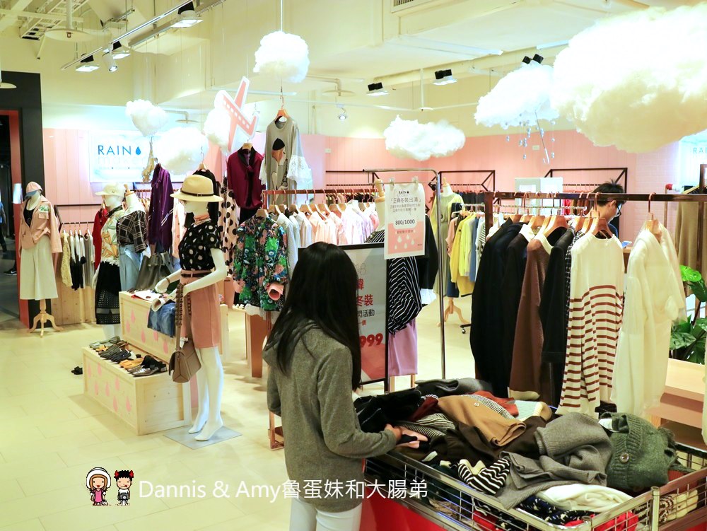 《新竹市區甜點推薦》甜甜雨法式甜點店。 在粉紅 x 大理石x 夢幻棉花雲空間下享受法國藍帶下午茶︱晶品城購物廣場1樓新竹火車站附近（影片）