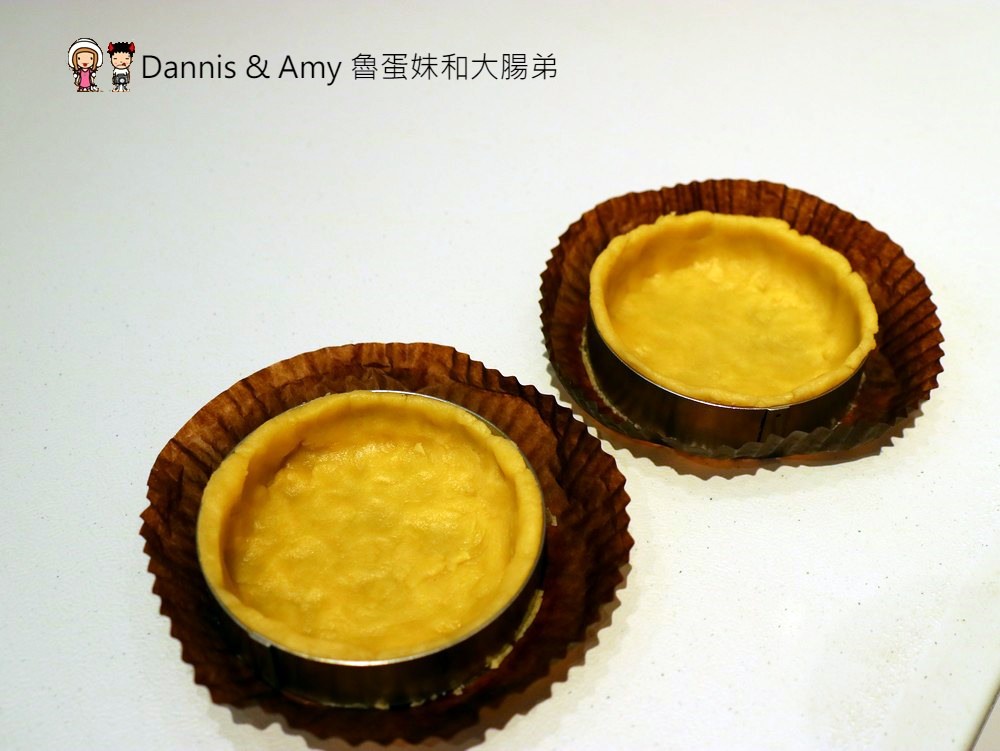 《新竹市區甜點推薦》甜甜雨法式甜點店。 在粉紅 x 大理石x 夢幻棉花雲空間下享受法國藍帶下午茶︱晶品城購物廣場1樓新竹火車站附近(影片)