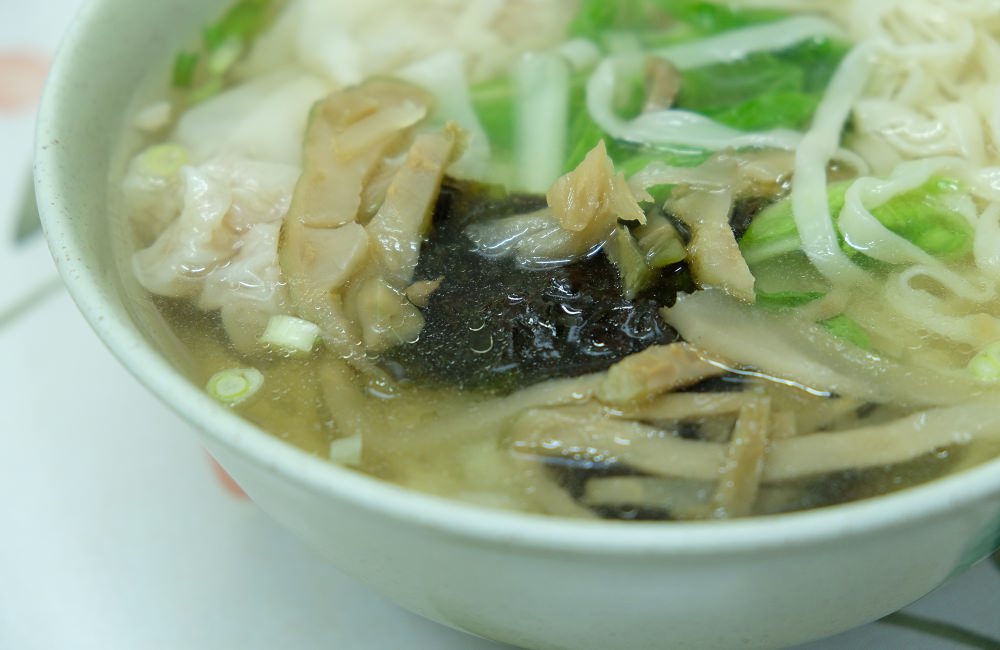 [嘉義]東區公明路 雞汁大餛飩皮薄肉鮮 珍品味麵食館 嘉義市東公有零售市場美食