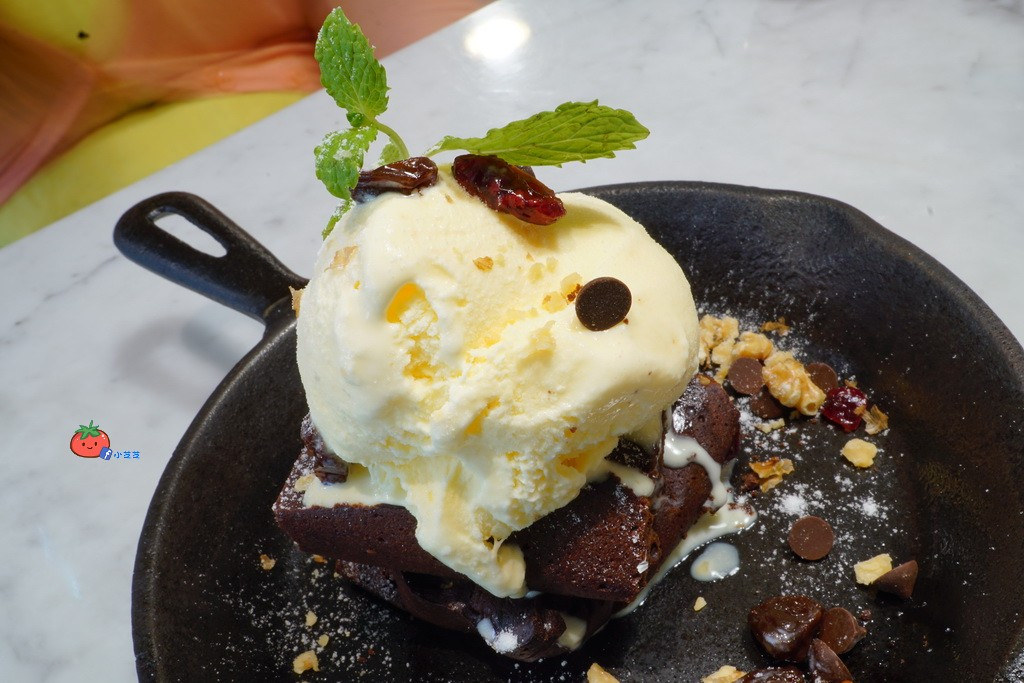 【大安區美食】F&F 仁愛•輕概念食飲 國泰醫院旁 近信義安和站