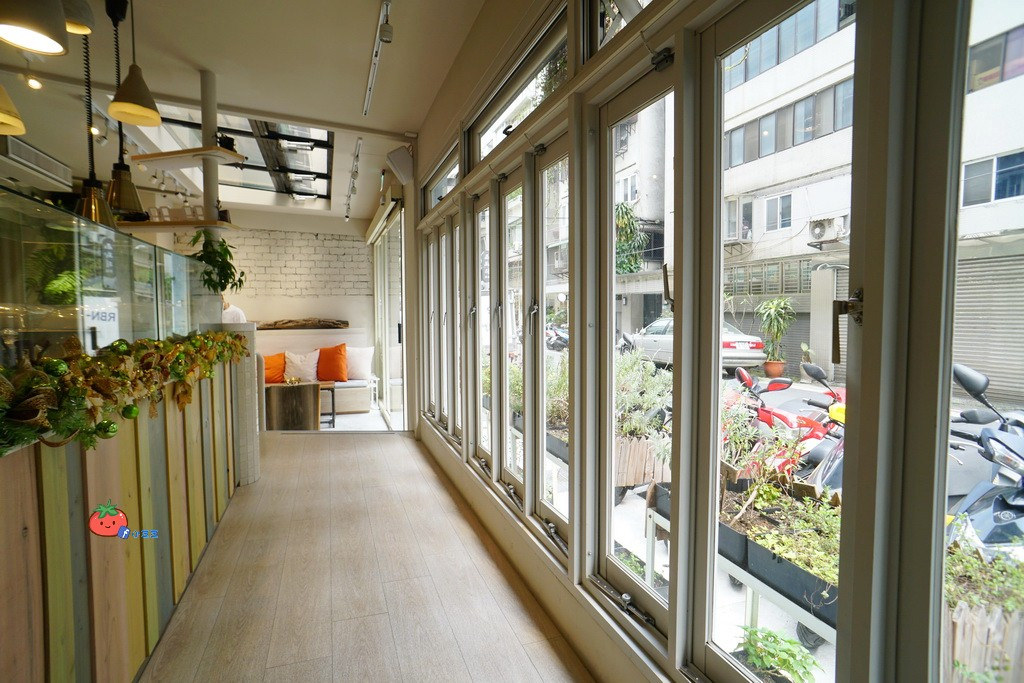 【大安區美食】F&F 仁愛•輕概念食飲 國泰醫院旁 近信義安和站