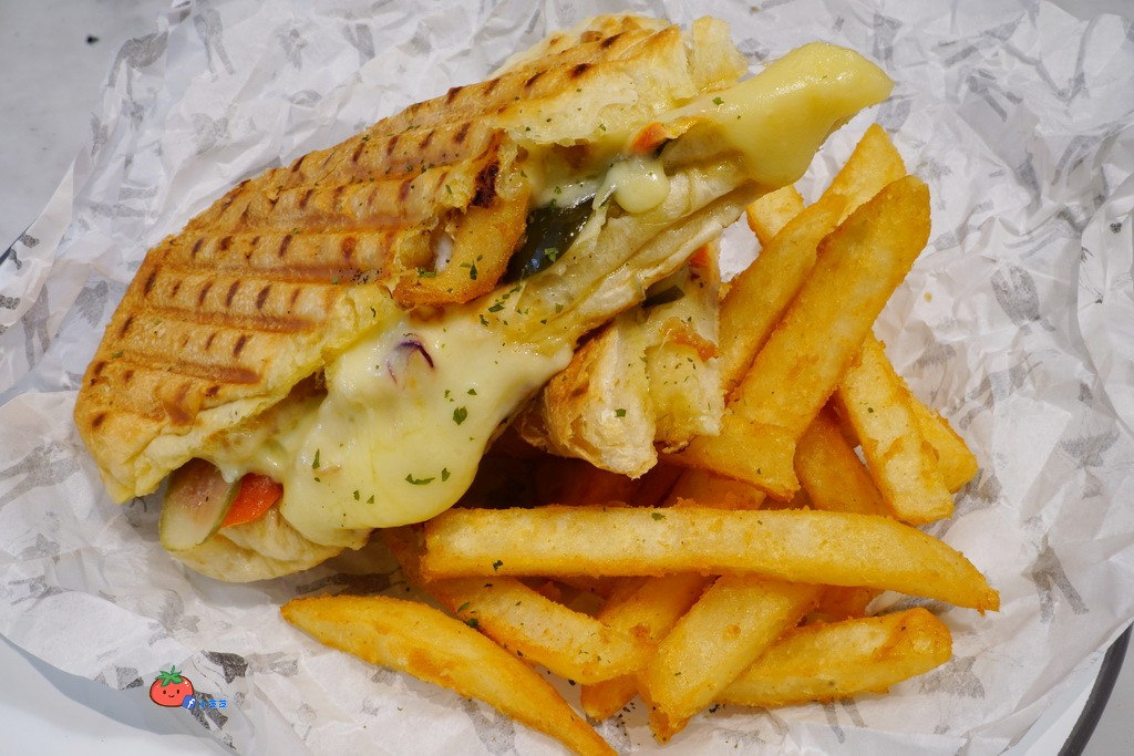 【大安區美食】F&F 仁愛•輕概念食飲 國泰醫院旁 近信義安和站