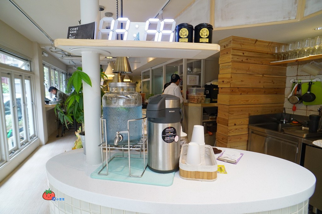 【大安區美食】F&F 仁愛•輕概念食飲 國泰醫院旁 近信義安和站