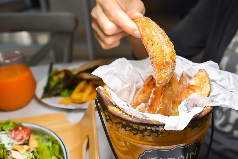 F&F 仁愛•輕概念食飲 / Five & Fantast RenAi Dining Ideas-信義安和站附近食材新鮮無過多調味的上班族午餐聚會餐廳