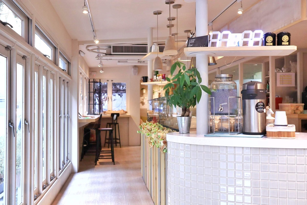 F&F仁愛.輕概念食飲/FIVE & FANTAST RENAI DINING IDEAS F&F仁愛.輕概念食飲/FIVE & FANTAST RENAI DINING IDEAS