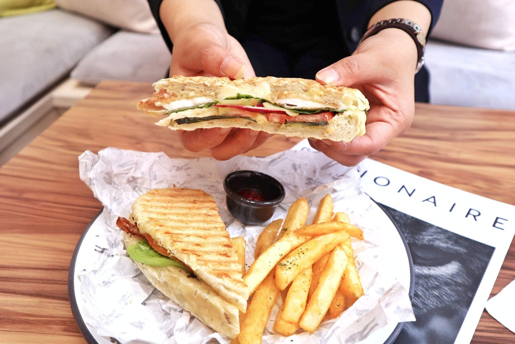 F&F仁愛.輕概念食飲/FIVE & FANTAST RENAI DINING IDEAS F&F仁愛.輕概念食飲/FIVE & FANTAST RENAI DINING IDEAS