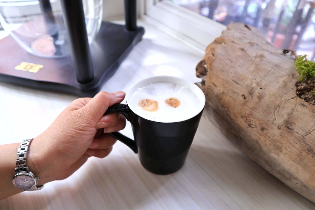 F&F仁愛.輕概念食飲/FIVE & FANTAST RENAI DINING IDEAS F&F仁愛.輕概念食飲/FIVE & FANTAST RENAI DINING IDEAS