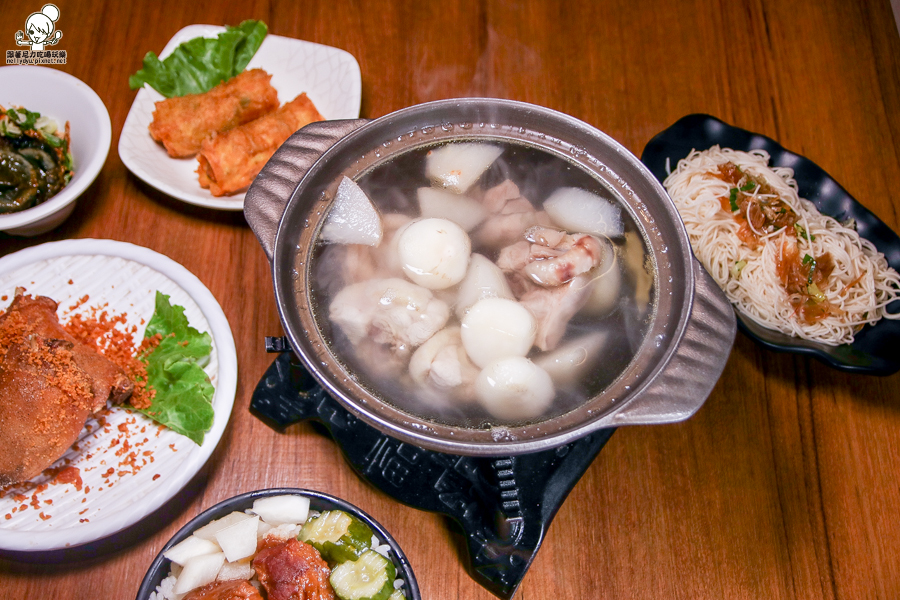 溫暖滋味的御膳房迷你土雞鍋，湯頭獨特土雞肉保有Q彈度、入口即化虎掌飯必點 - 跟著尼力吃喝玩樂＆親子生活