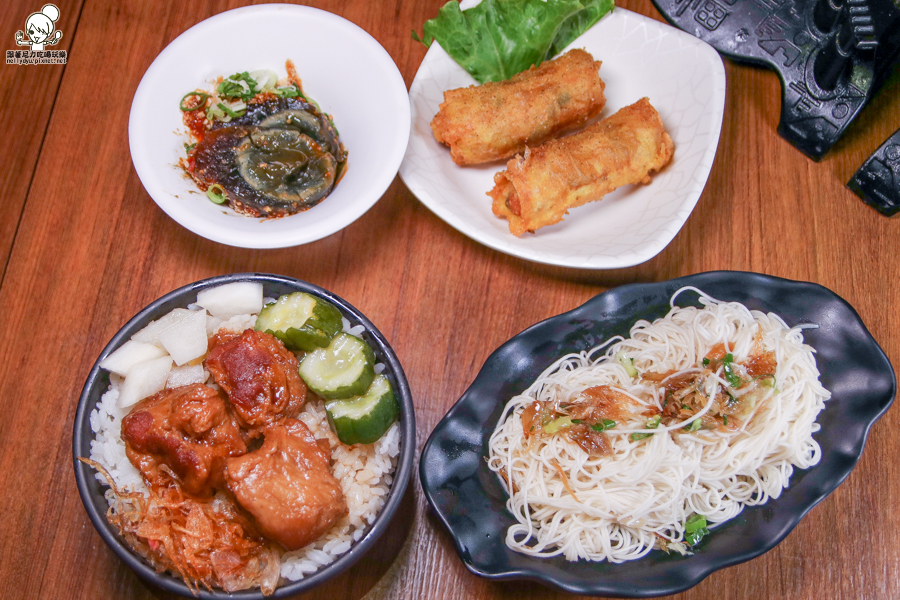 溫暖滋味的御膳房迷你土雞鍋，湯頭獨特土雞肉保有Q彈度、入口即化虎掌飯必點 - 跟著尼力吃喝玩樂＆親子生活