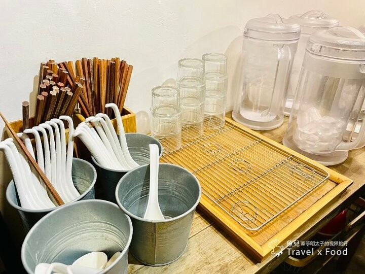 每週營業四天，排再久也要吃，巷仔內的一級棒特濃拉麵，還有世界第二好吃的焦糖布丁｜三冬麵舖 @魚兒 x 牽手明太子的「視」界旅行