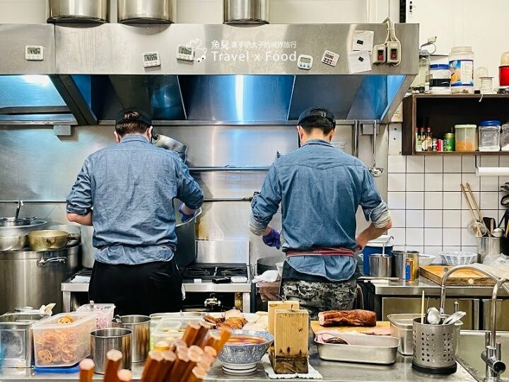 每週營業四天，排再久也要吃，巷仔內的一級棒特濃拉麵，還有世界第二好吃的焦糖布丁｜三冬麵舖 @魚兒 x 牽手明太子的「視」界旅行