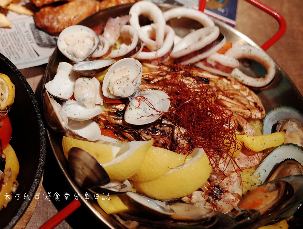 18-05-16-11-52-45-505_deco