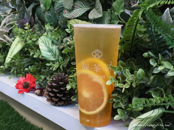 倆茶詞:台中美食│倆茶詞 – 藝文創新茶飲〃東海商圈文青飲料店,IG熱門打卡點,還有新鮮現沖原葉原萃茶~