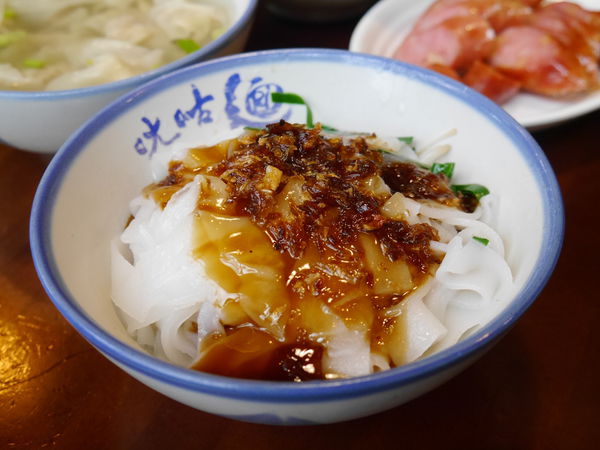 2018新竹一日遊最新！約會行程推薦。關西東安古橋 > 絕美魚鱗天梯> 夏季三角景觀咖啡廳。上山下海美景一日輕鬆走～