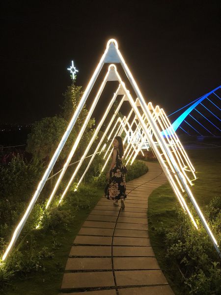 2018新竹一日遊最新！約會行程推薦。關西東安古橋 > 絕美魚鱗天梯> 夏季三角景觀咖啡廳。上山下海美景一日輕鬆走～