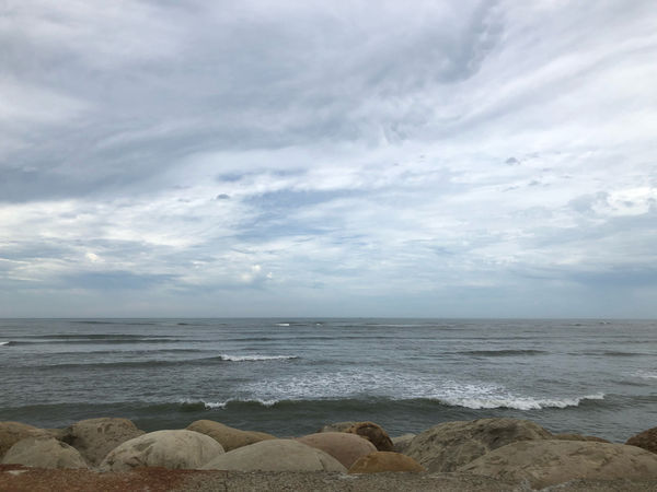 圓圓家出去玩—《新竹景點》放電遛小孩,放風箏保證不失敗《南寮漁港》戲水、觀浪、草地放風箏!