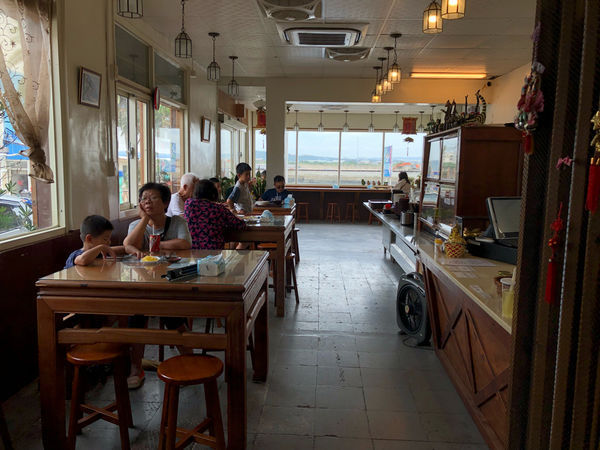 圓圓家出去玩—《新竹景點》放電遛小孩,放風箏保證不失敗《南寮漁港》戲水、觀浪、草地放風箏!