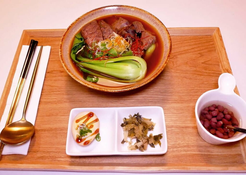 | 板橋咖啡廳 |  良師塾人文食飲 Literati cafe，商務聚餐好去處，寬敞舒適不限時，健康簡單推薦！