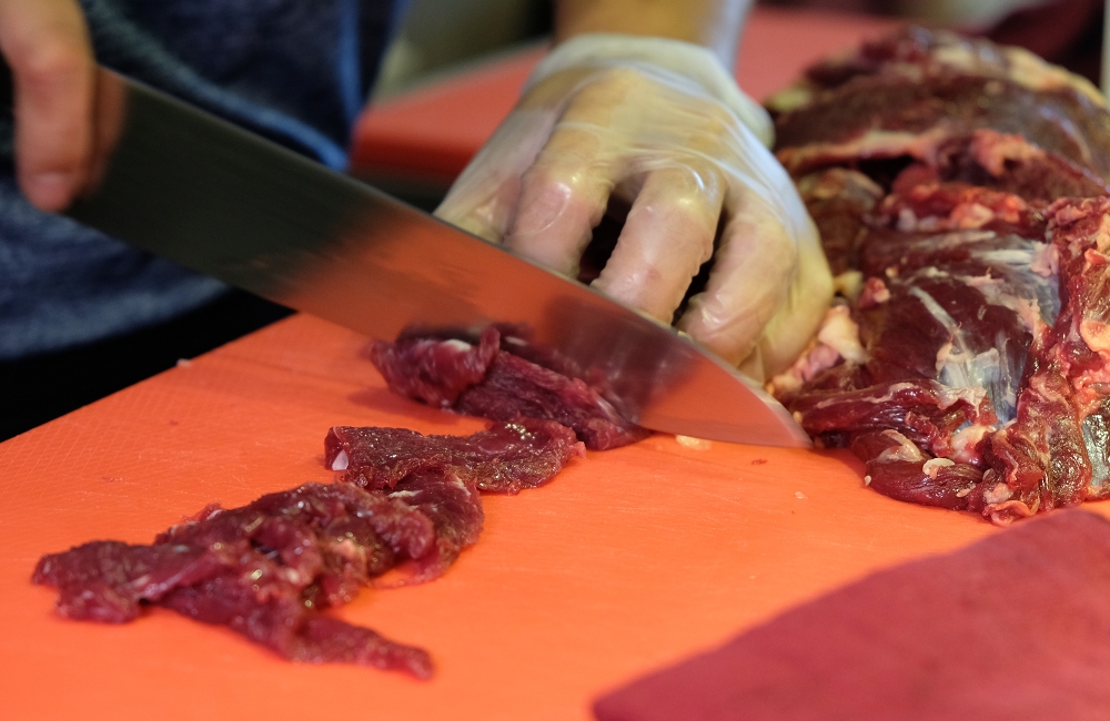 [台南]安平 玻璃牛溫體牛豬肉火鍋 玻璃花般的溫體牛肉 店家嚴選一般火鍋店吃不到的純手工火鍋料
