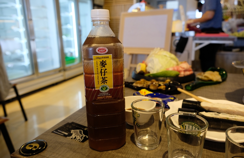 [台南]安平 玻璃牛溫體牛豬肉火鍋 玻璃花般的溫體牛肉 店家嚴選一般火鍋店吃不到的純手工火鍋料