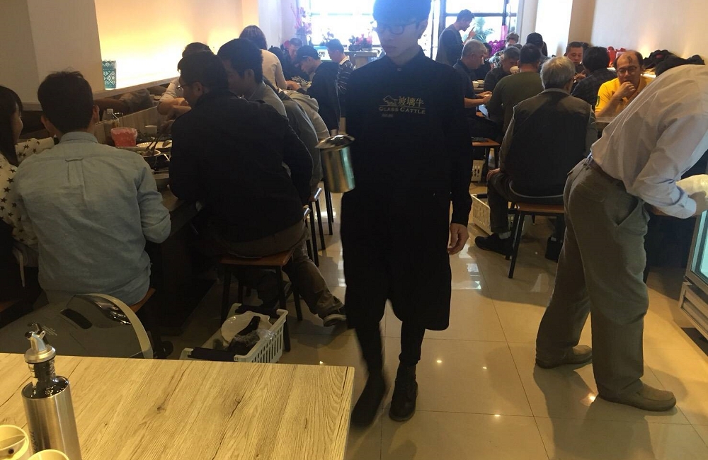 [台南]安平 玻璃牛溫體牛豬肉火鍋 玻璃花般的溫體牛肉 店家嚴選一般火鍋店吃不到的純手工火鍋料