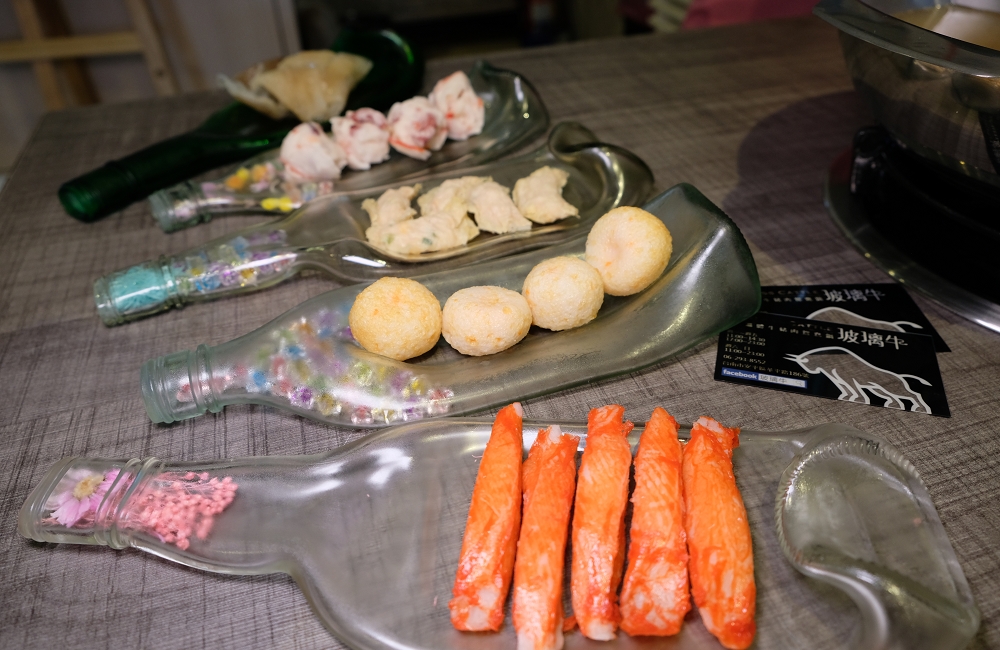 [台南]安平 玻璃牛溫體牛豬肉火鍋 玻璃花般的溫體牛肉 店家嚴選一般火鍋店吃不到的純手工火鍋料