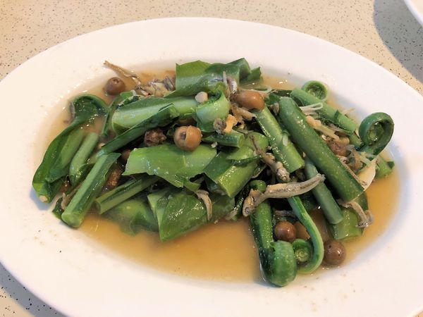 ●嘉義食記●梅中園川菜/大雅路/烤鴨多吃必點/家庭聚餐超值合菜