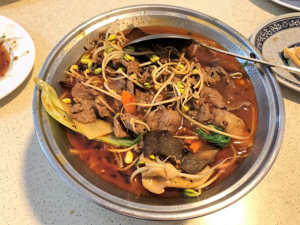 ●嘉義食記●梅中園川菜/大雅路/烤鴨多吃必點/家庭聚餐超值合菜