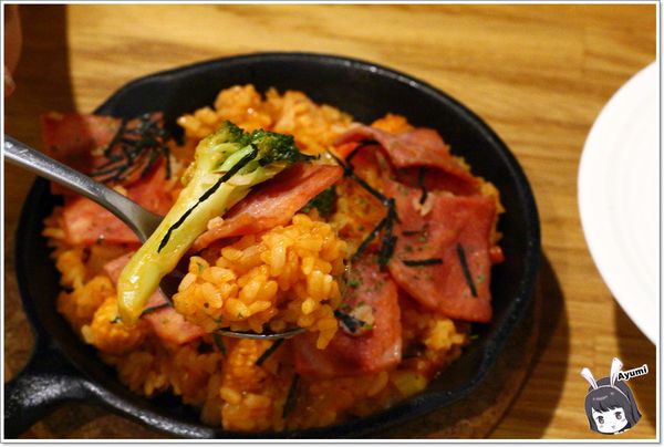 Aries Pasta：[食記]►新北中和區◄Aries Pasta平價義大利麵、超吸睛的摩天輪炸物分享餐、近中和環球購物中心